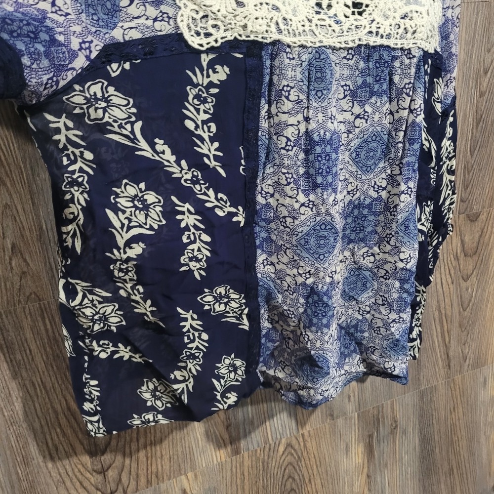 Bila Sheer Boho Peasant Blouse Size L Blue Crochet Neck 3/4 Slv Lightweight - Picture 8 of 13